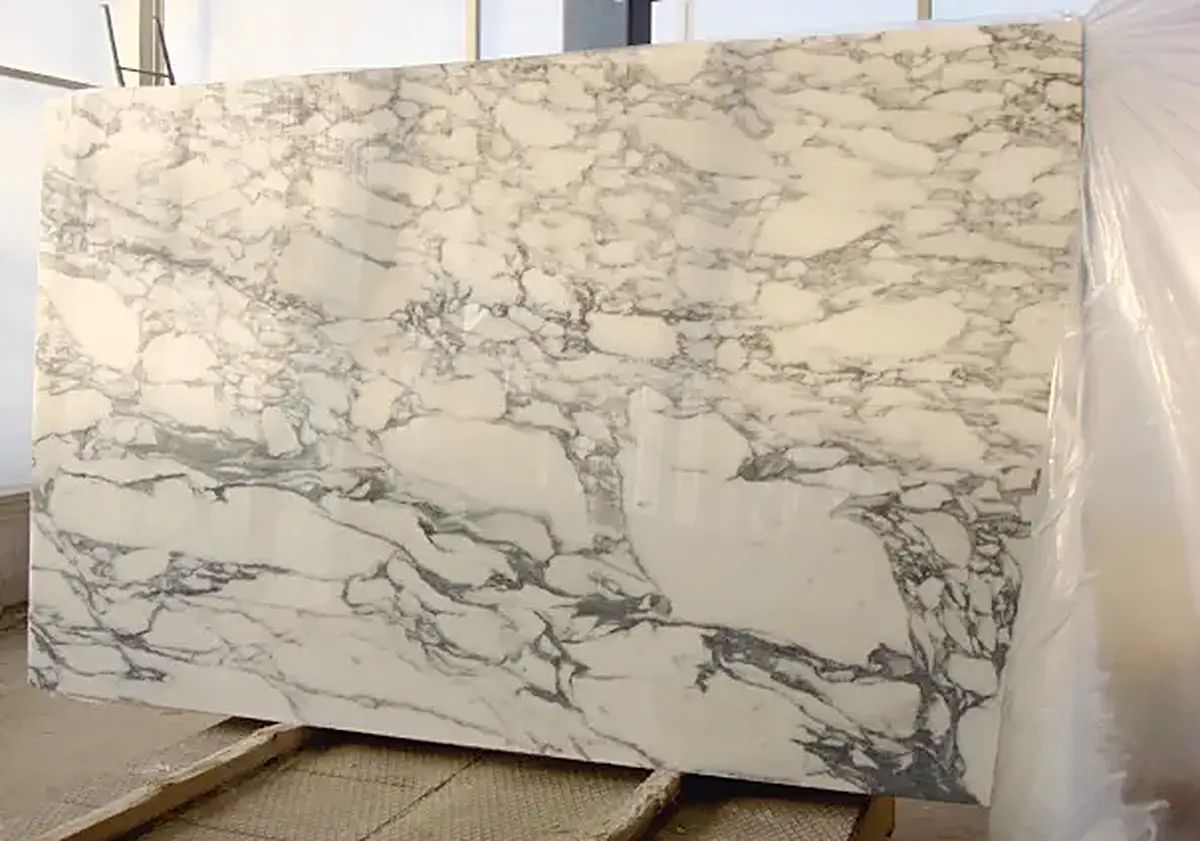 Arabescato marble slab surface – Marmi di Carrara – beige, light grey (15)