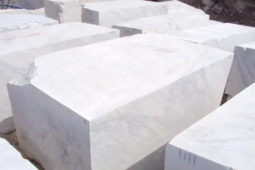 Arabescato marble quarry view – Marmi di Carrara – white, ivory (45)