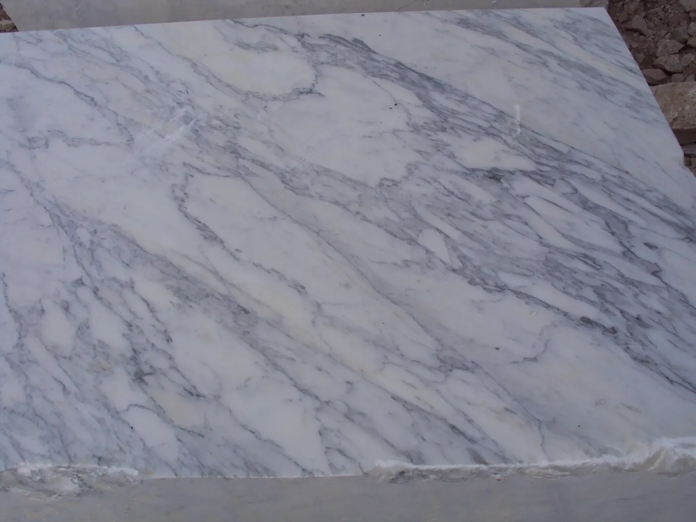 Arabescato marmo, superficie di lastra – Marmi di Carrara – grigio, viola (6)