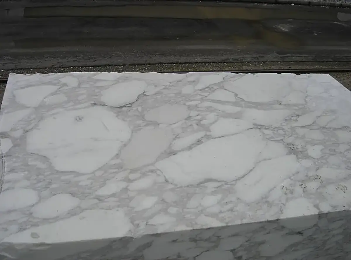 Arabescato marble flooring – Marmi di Carrara – grey, light grey (74)