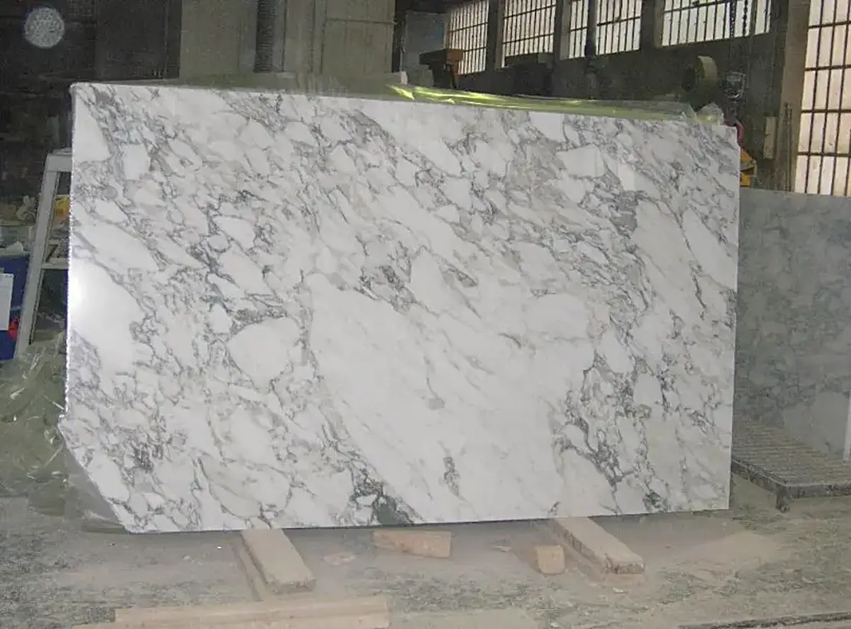 Arabescato Marmor, Wandverkleidung – Marmi di Carrara – hellgrau, grau (78)