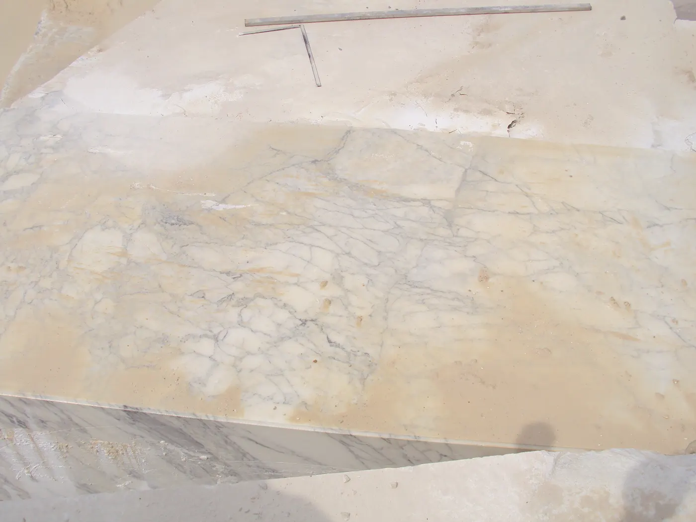 Arabescato marbre, surface de dalle – Marmi di Carrara – gris clair, ivoire (7)