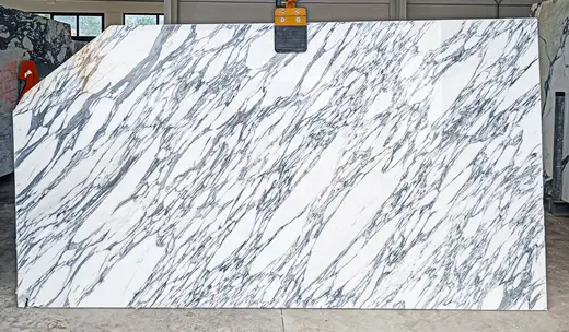 Arabescato Corchia marble slab surface – Marmi di Carrara – light grey, white (11)