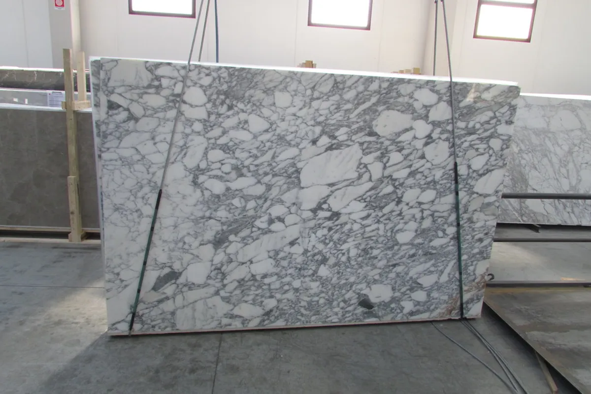 Arabescato Corchia marble slab surface – Marmi di Carrara – grey, charcoal (24)