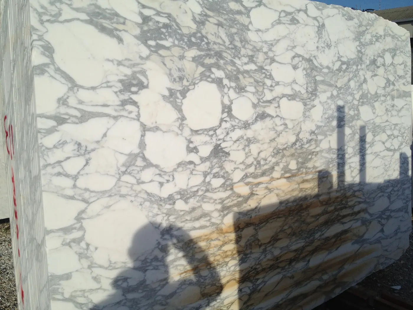 Arabescato Corchia marble slab surface – Marmi di Carrara – light grey, charcoal (6)