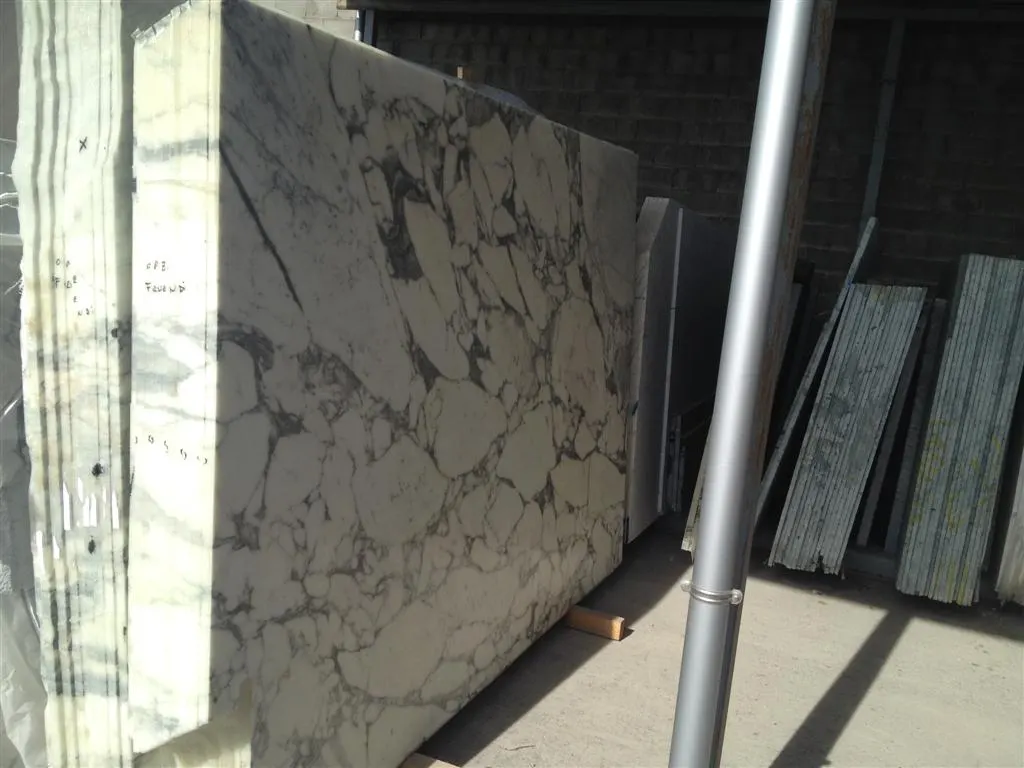 Arabescato Vagli marble slab surface – Marmi di Carrara – charcoal, black (2)