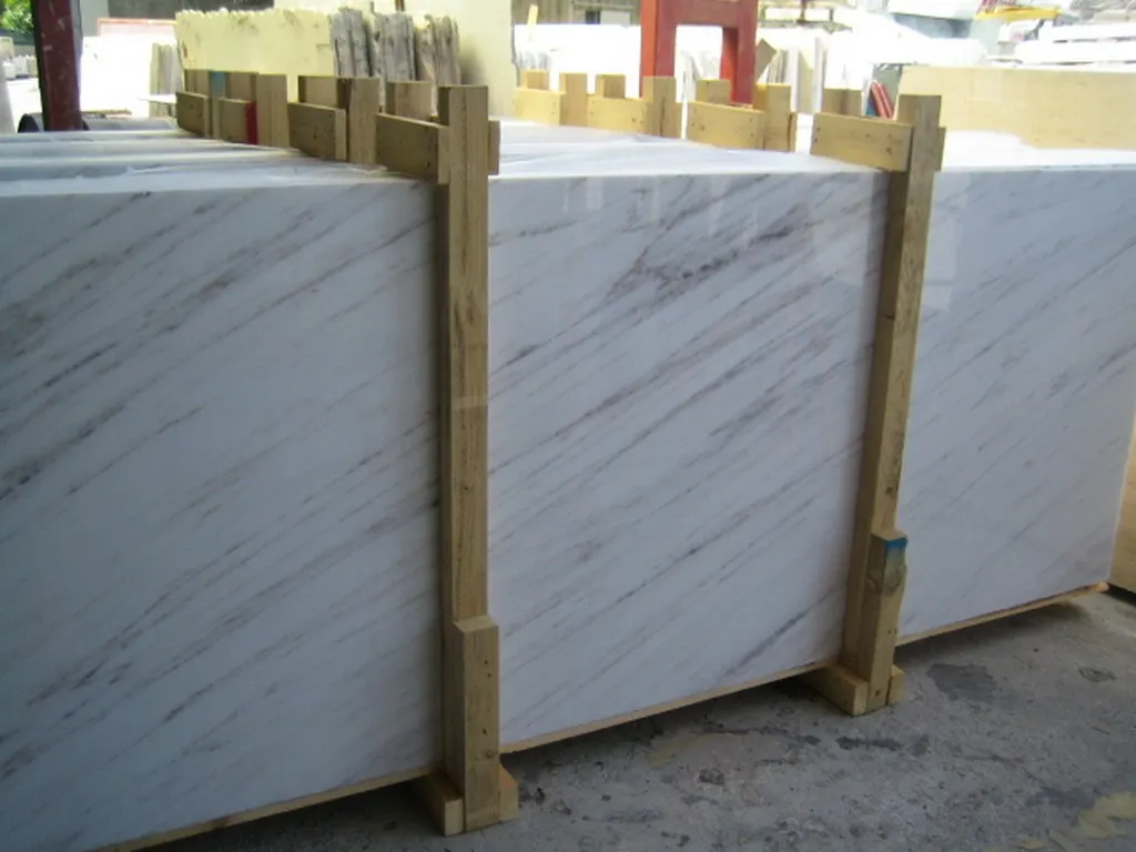 Aspen White Marmor, Plattenoberfläche – Marmi di Carrara – grau, violett (2)