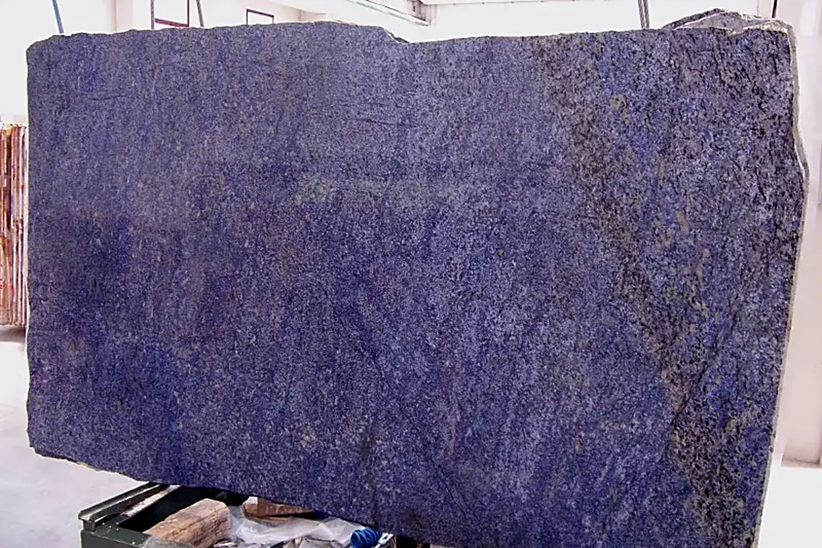 Azul Bahia granito, superficie de losa – Marmi di Carrara – antracita, violeta (4)