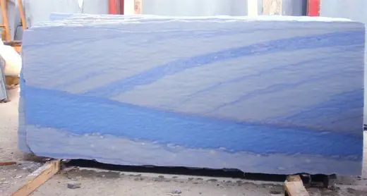 Azul Macaúbas quartzite slab surface – Marmi di Carrara – light grey, grey (35)
