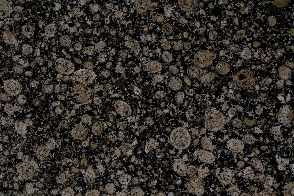 Baltic Brown granito, superficie di lastra – Marmi di Carrara – nero, antracite (7)
