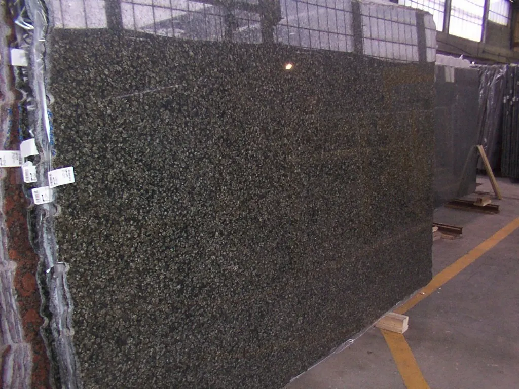 Baltic Green mármol, superficie de losa – Marmi di Carrara – antracita, gris (3)