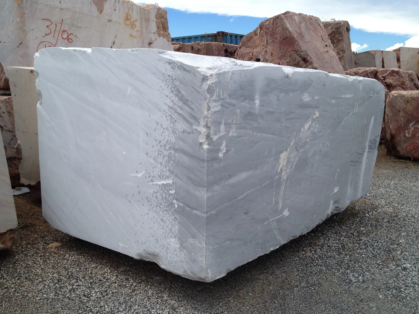 Bardiglio мрамор, карьерный блок – Marmi di Carrara – светло-серый, фиолетовый (10)