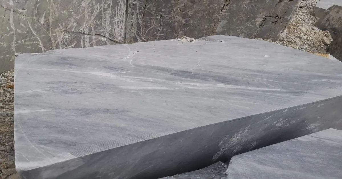 Bardiglio Marmor, Plattenoberfläche – Marmi di Carrara – grau, hellgrau (35)