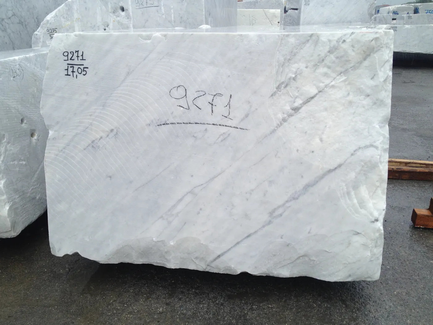 Bardiglio marble quarry block – Marmi di Carrara – light grey, charcoal (5)
