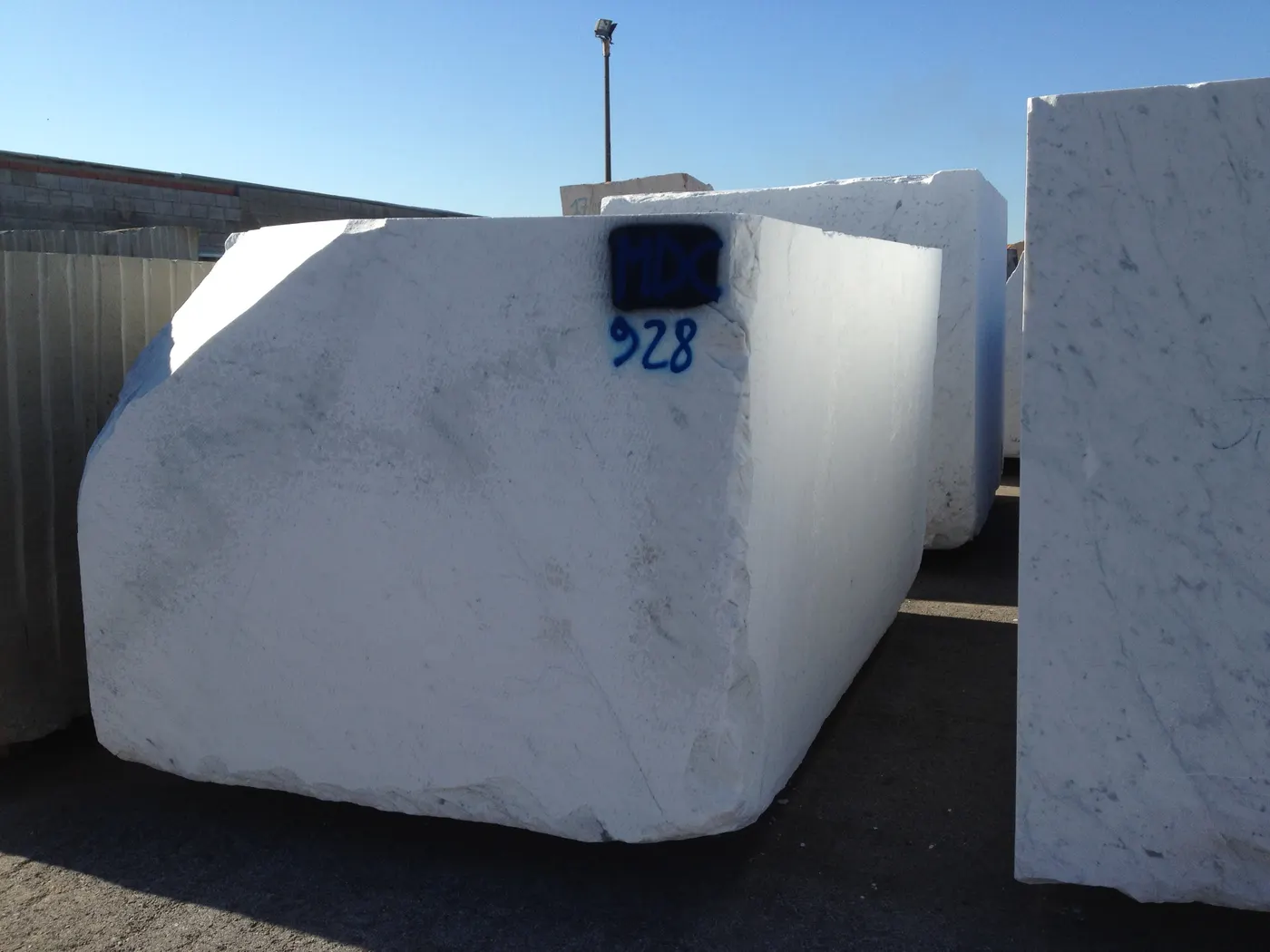 Bianco Carrara мрамор, поверхность плиты – Marmi di Carrara – серый, зелёный (17)