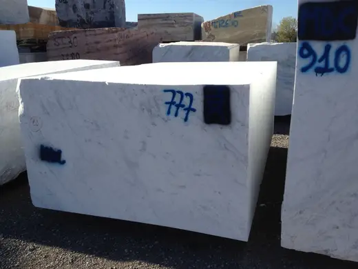 Bianco Carrara marble slab surface – Marmi di Carrara – grey, black (25)