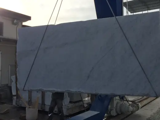 Bianco Carrara marble slab surface – Marmi di Carrara – charcoal, black (57)