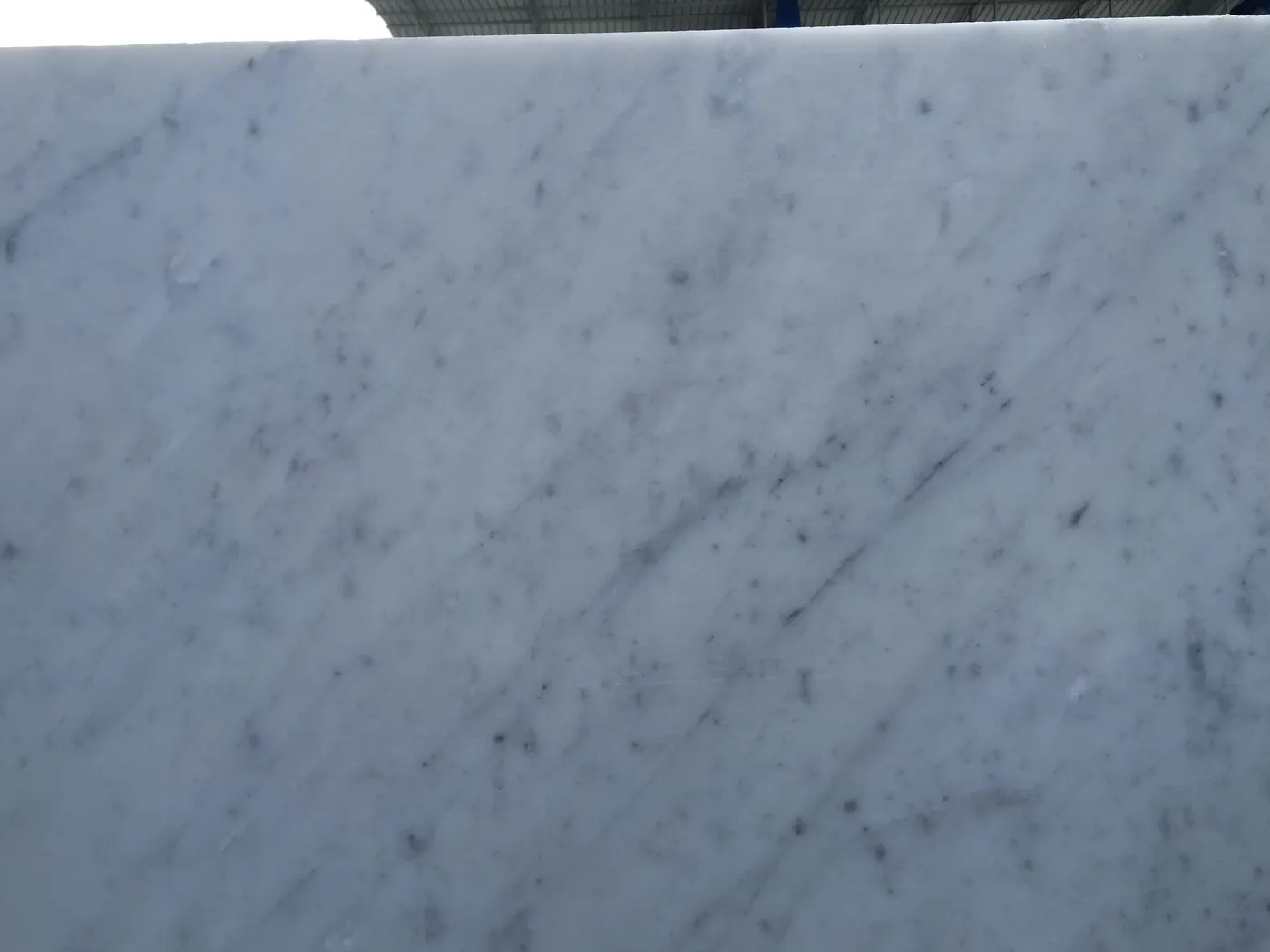 Bianco Carrara marmo, superficie di lastra – Marmi di Carrara – grigio, viola (65)
