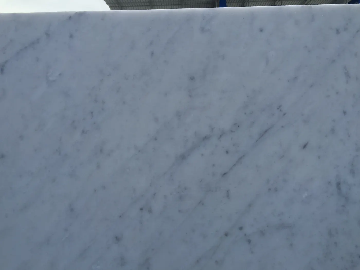 Bianco Carrara мрамор, поверхность плиты – Marmi di Carrara – серый, фиолетовый (66)