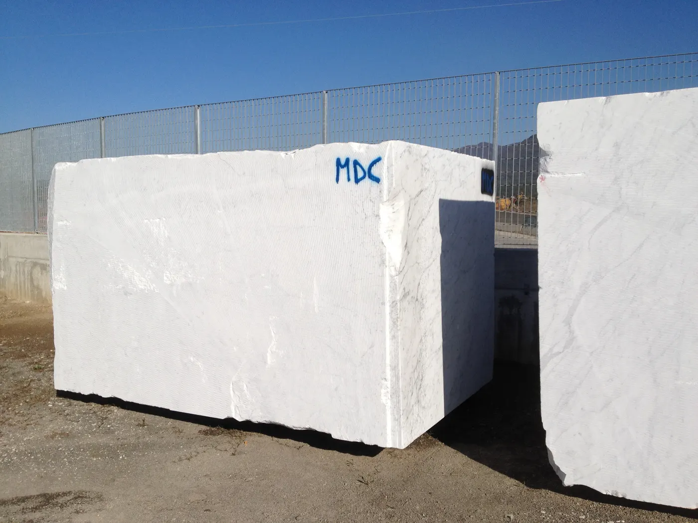 Bianco Carrara мрамор, поверхность плиты – Marmi di Carrara – серый, белый (8)