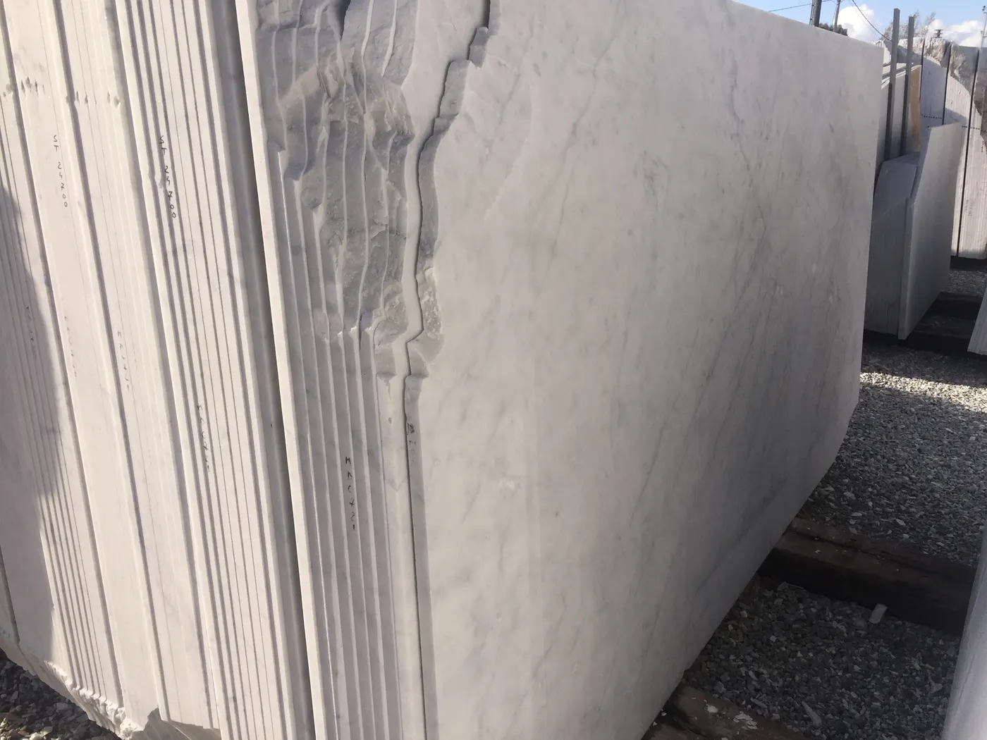 Bianco Carrara C marble slab surface – Marmi di Carrara – light grey, grey (1)