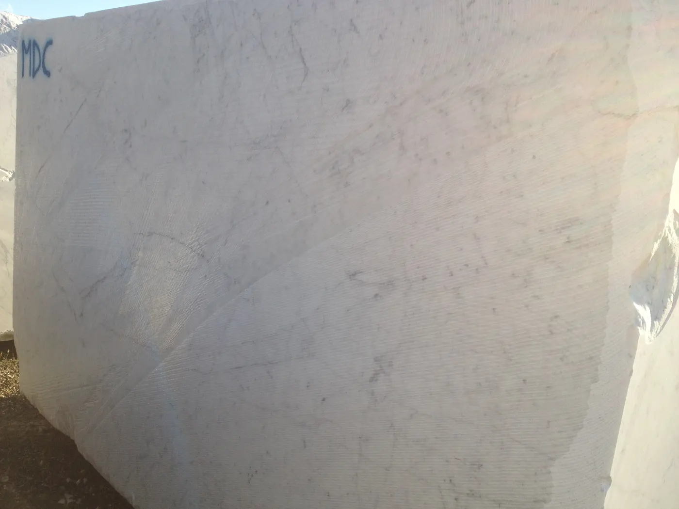 Bianco Carrara C marble slab surface – Marmi di Carrara – light grey, grey (20)