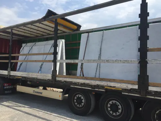 Bianco Carrara C marble slab surface – Marmi di Carrara – black, grey (4)