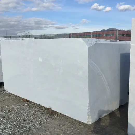 Bianco Carrara C marble slab surface – Marmi di Carrara – light grey, green (43)