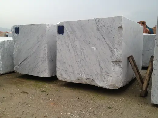 Bianco Carrara CD marble slab surface – Marmi di Carrara – grey, charcoal (10)