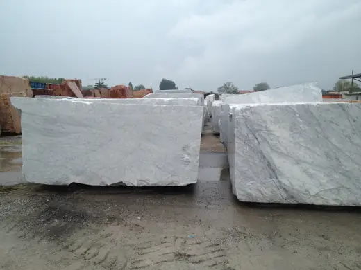 Bianco Carrara CD marble slab surface – Marmi di Carrara – light grey, grey (13)