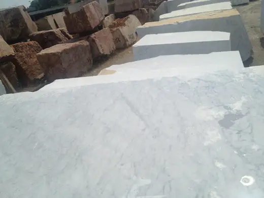 Bianco Carrara CD marble quarry block – Marmi di Carrara – light grey, ivory (28)