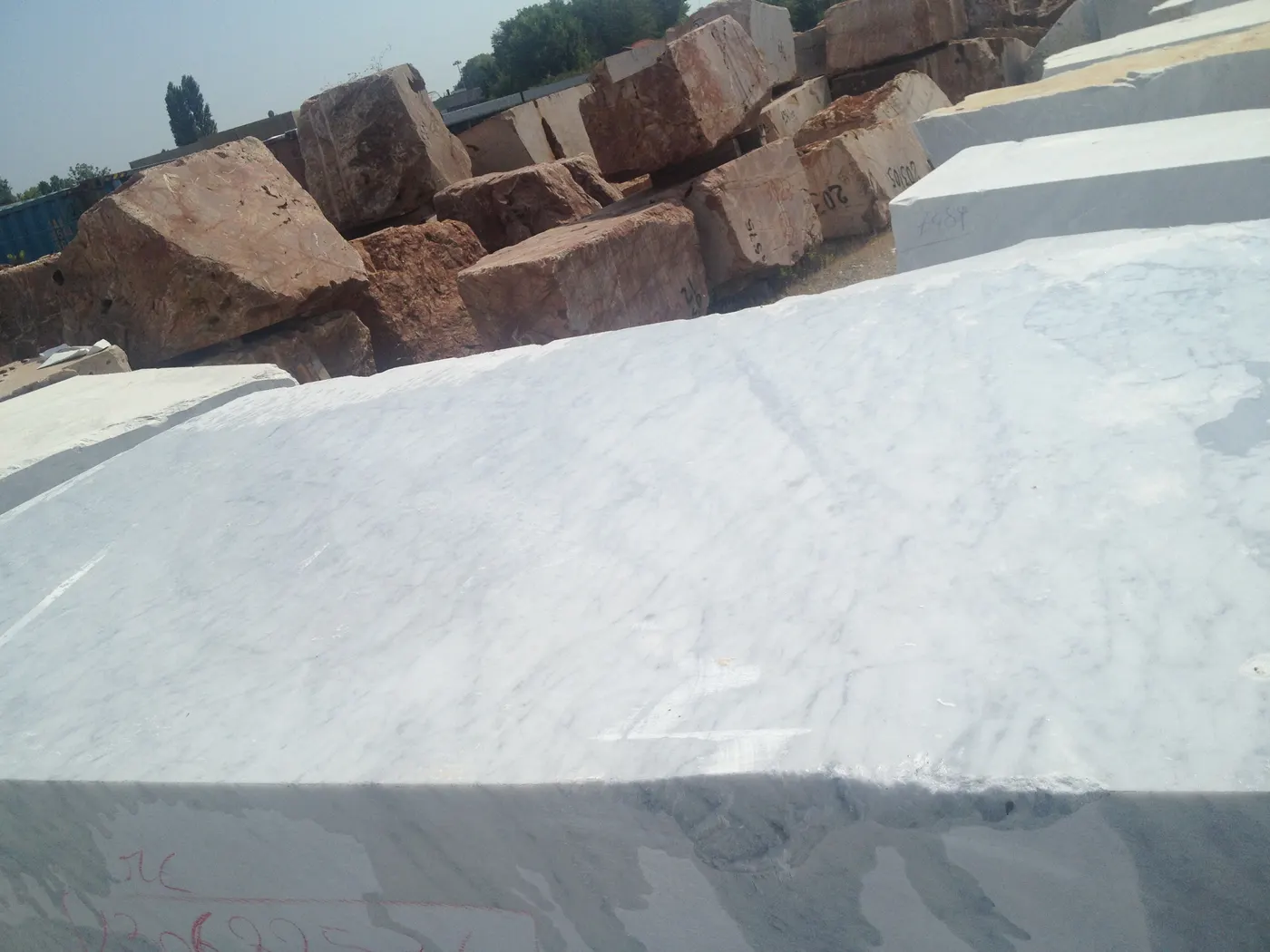 Bianco Carrara CD Marmor, Steinbruchblock – Marmi di Carrara – grau, hellgrau (29)