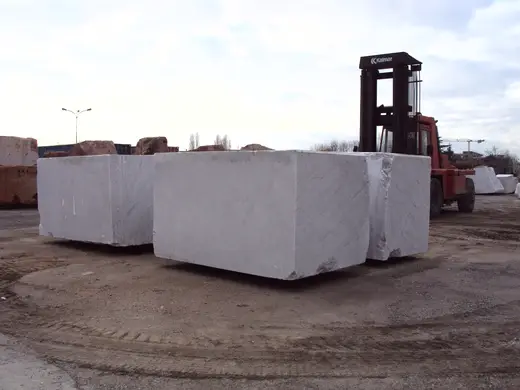 Bianco Carrara CD marble quarry block – Marmi di Carrara – white, violet (39)