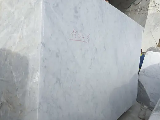 Bianco Gioia marble quarry view – Marmi di Carrara – light grey, grey (24)