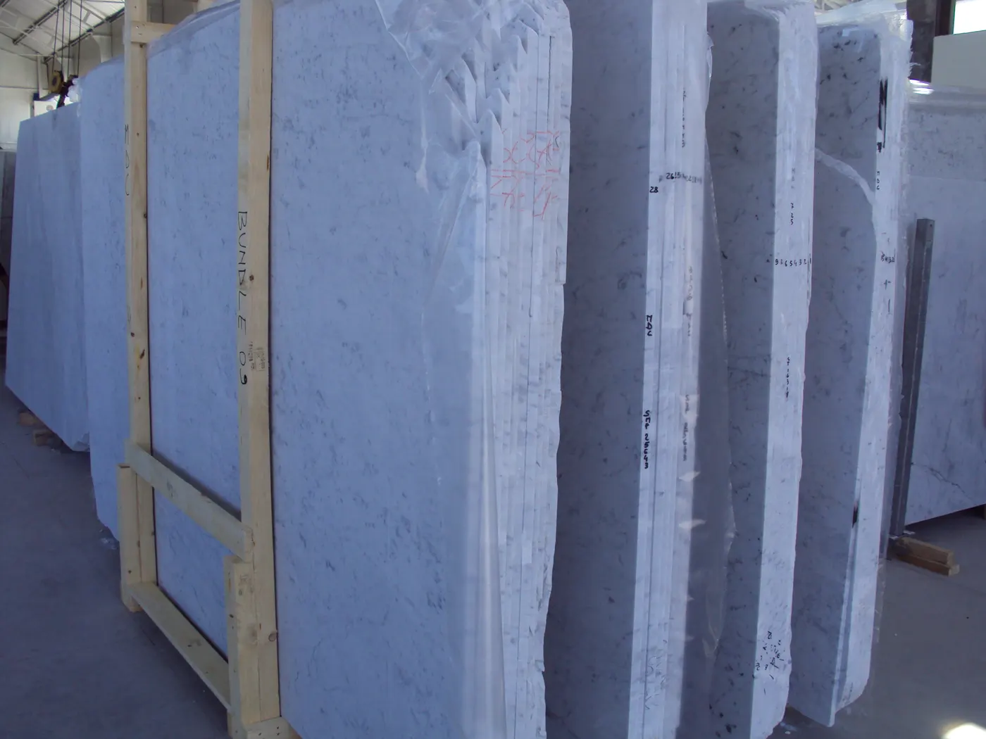 Bianco Gioia marble slab surface – Marmi di Carrara – grey, blue (43)