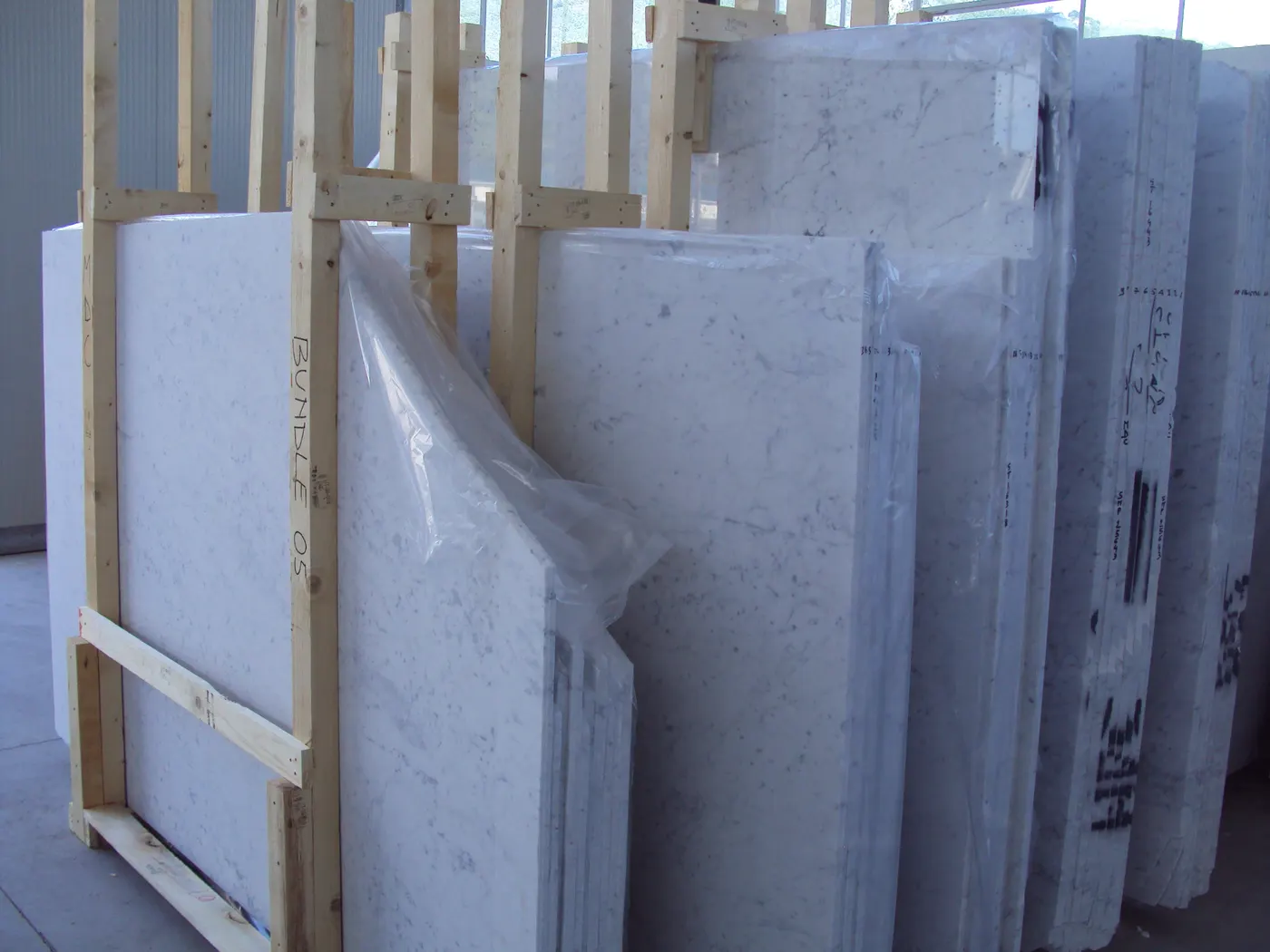 Bianco Gioia marmo, superficie di lastra – Marmi di Carrara – grigio, viola (44)