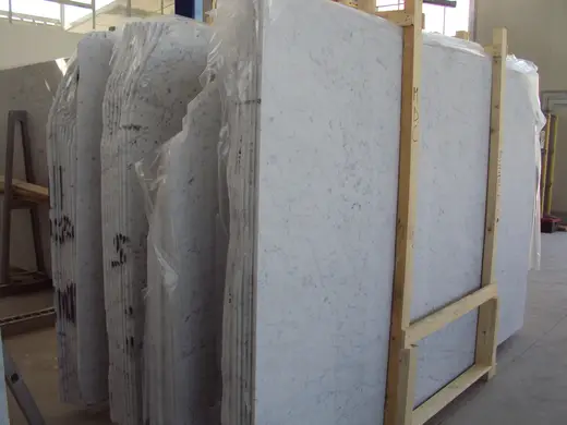 Bianco Gioia marble slab surface – Marmi di Carrara – light grey, green (45)
