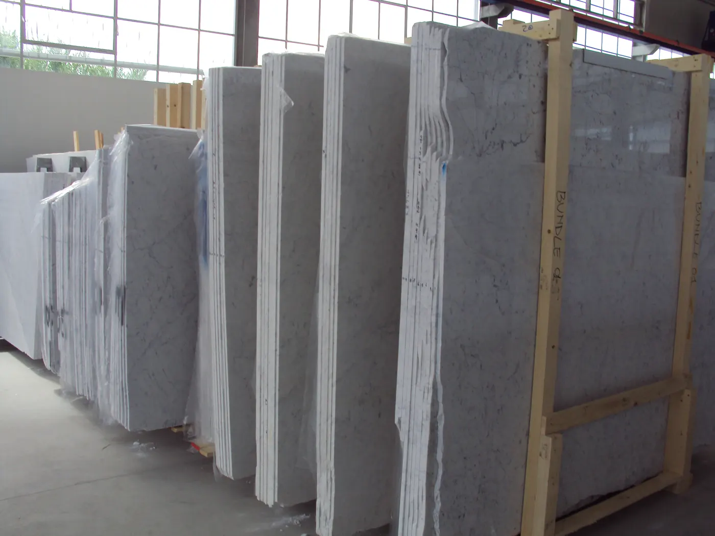 Bianco Gioia marble slab surface – Marmi di Carrara – grey, green (50)
