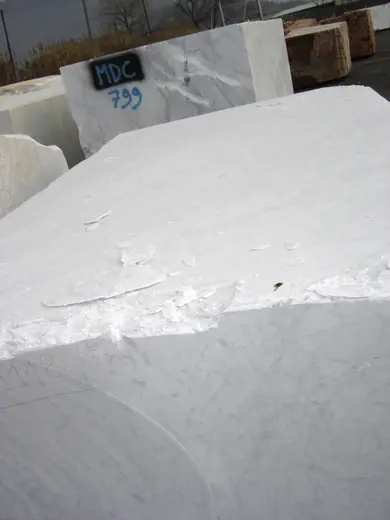 Bianco Gioia marble quarry block – Marmi di Carrara – grey, ivory (60)