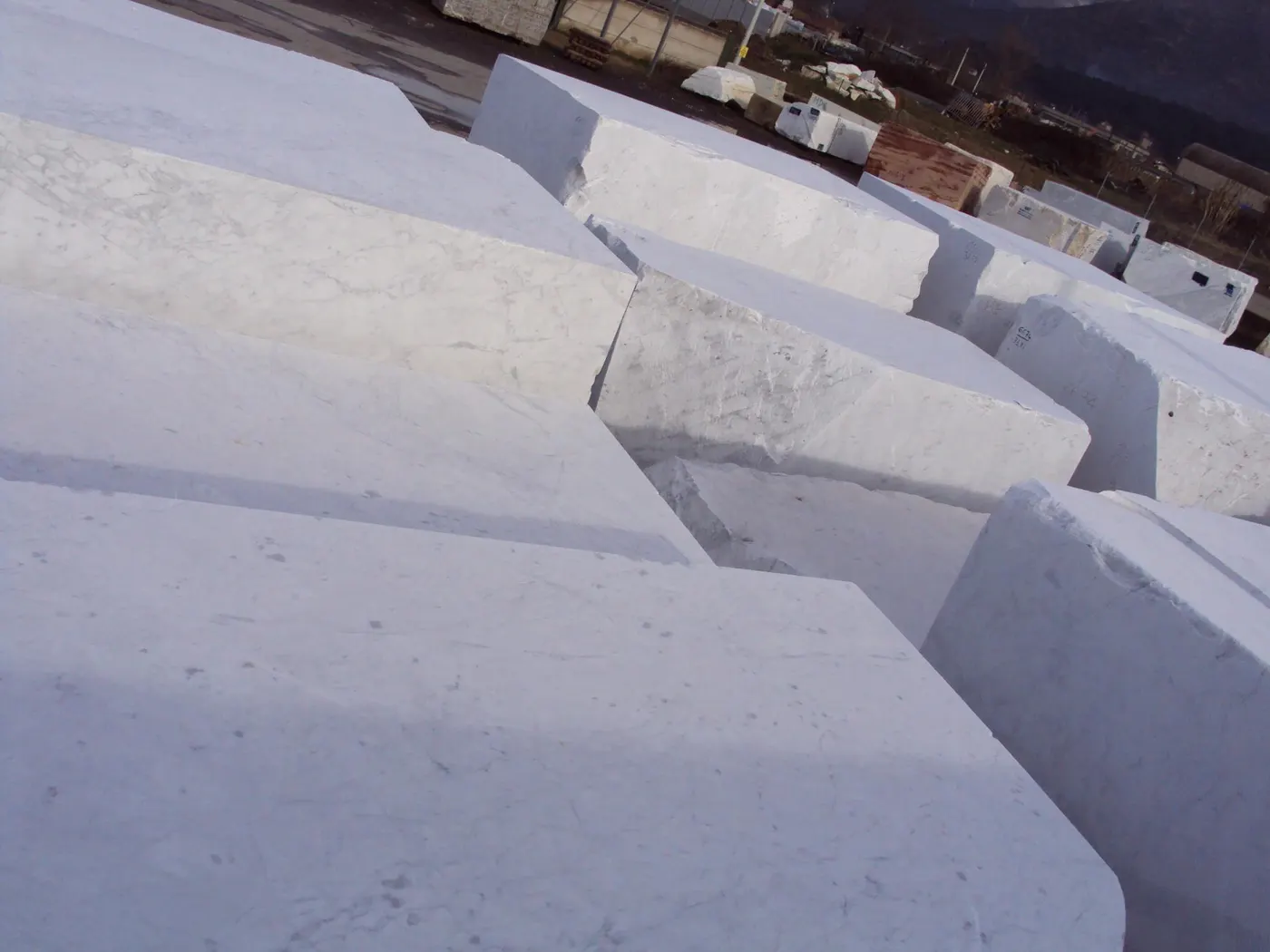 Bianco Gioia marble tiles – Marmi di Carrara – light grey, grey (64)