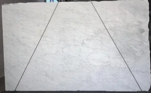 Bianco Gioia marble slab surface – Marmi di Carrara – ivory, light grey (68)
