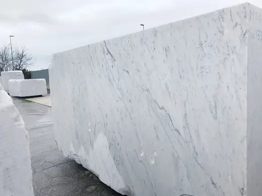 Bianco Gioia marble slab surface – Marmi di Carrara – light grey, white (79)