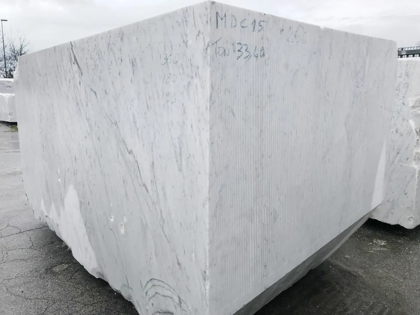 Bianco Gioia marble slab surface – Marmi di Carrara – light grey, grey (80)