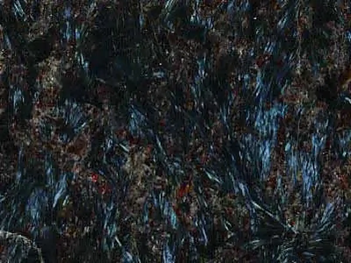Blue Diamond granito, muestra pulida – Marmi di Carrara – negro, antracita (1)
