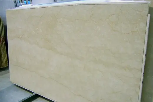 Botticino limestone slab surface – Marmi di Carrara – ivory, beige (2)