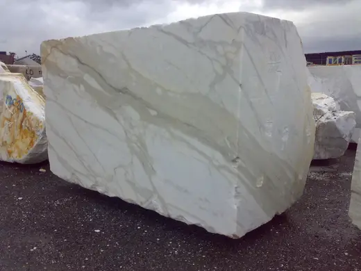 Calacatta marble quarry block – Marmi di Carrara – grey, charcoal (17)