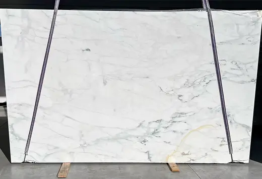Calacatta marble slab surface – Marmi di Carrara – white, ivory (51)