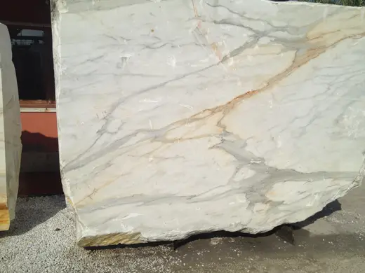 Calacatta marble slab surface – Marmi di Carrara – ivory, light grey (8)