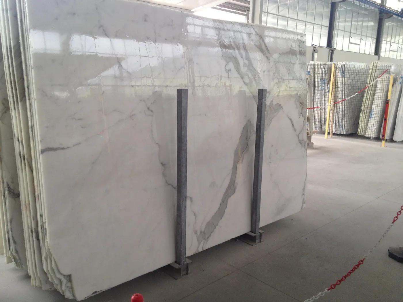 Calacatta Gold marble slab surface – Marmi di Carrara – grey, light grey (15)