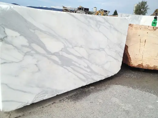 Calacatta Gold marble slab surface – Marmi di Carrara – ivory, light grey (25)